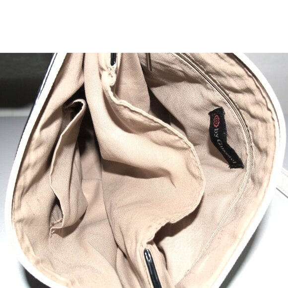 by GUSSACI - Vegan Leather Tropical Colors Shoulder Bag - Picture 9 of 9